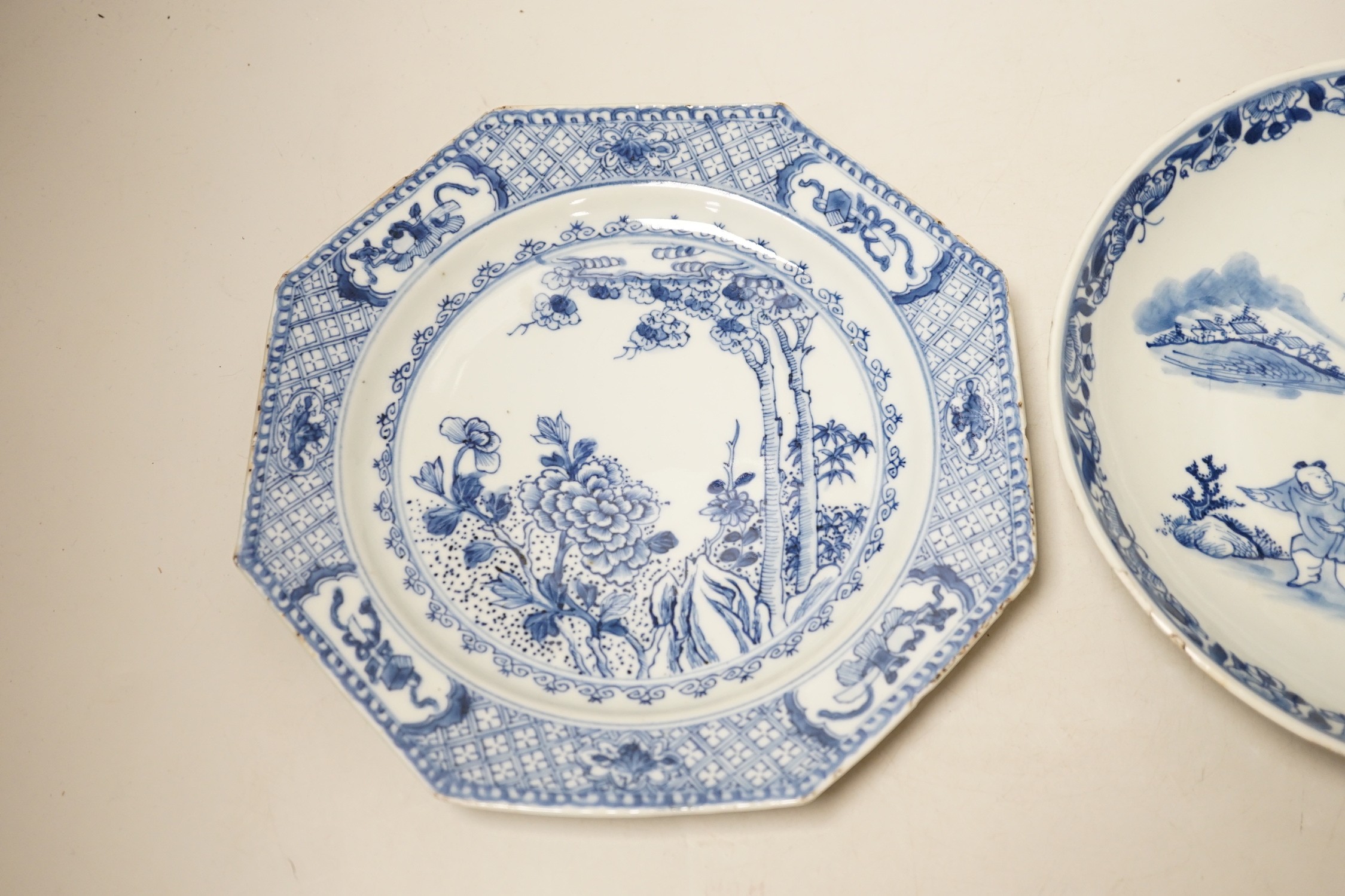 An 18th century Chinese Export octagonal plate and a similar saucer dish. 22.5cm diameter